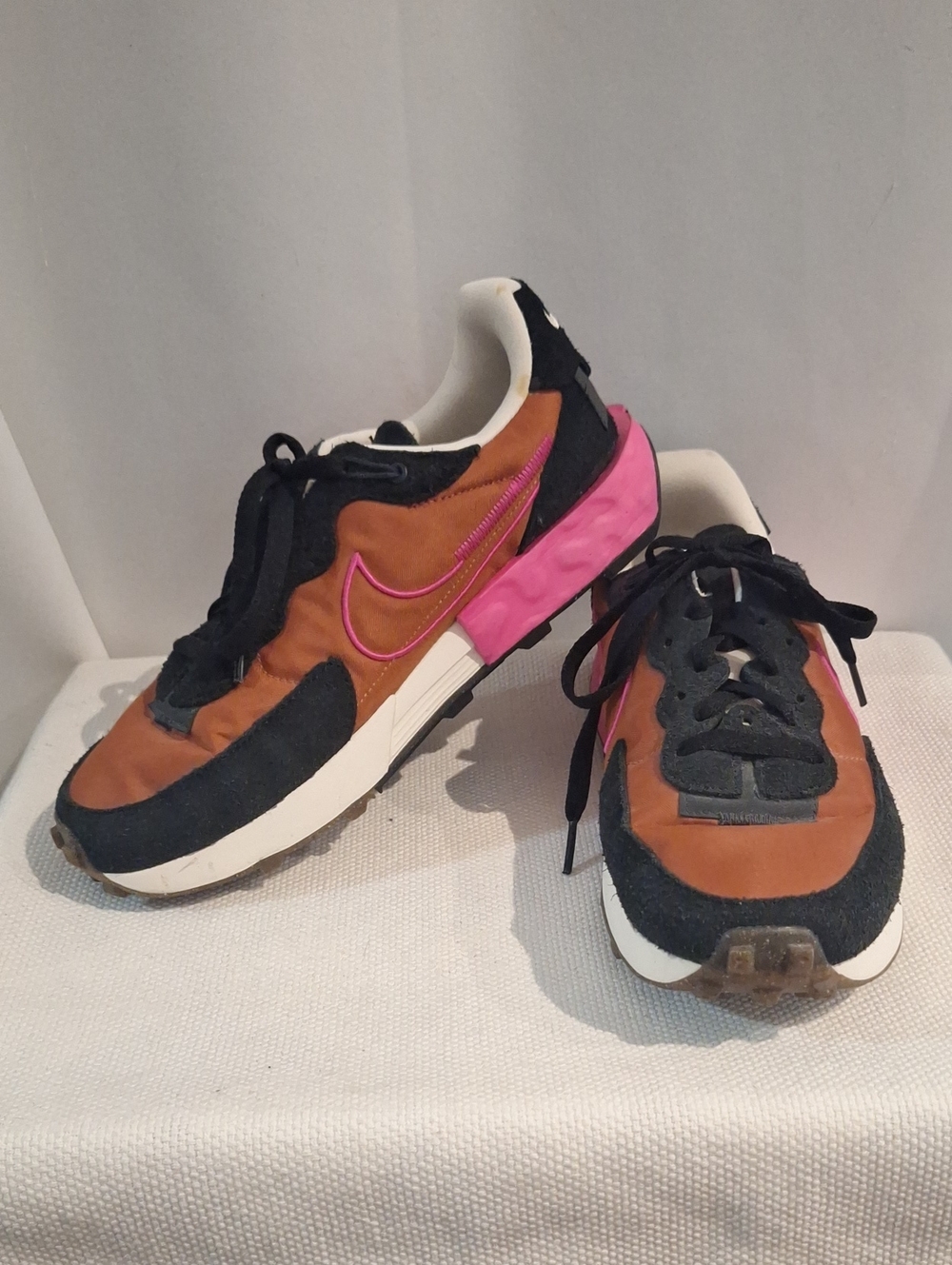 Nike Women's Fontanka Waffle "Burnt Sunrise"  Sneakers Size 9.5